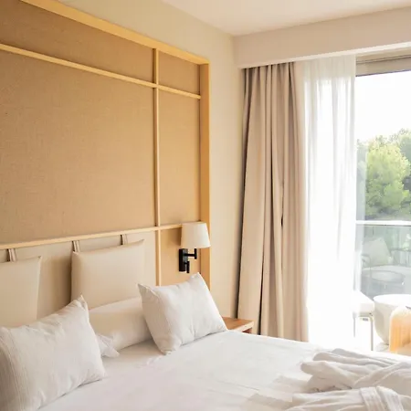 Masia Bellver - Adults Only 4*